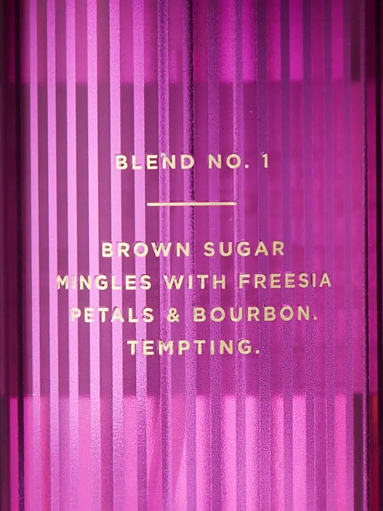 Спрей для тіла Sultry Berry Bourbon Victoria's Secret