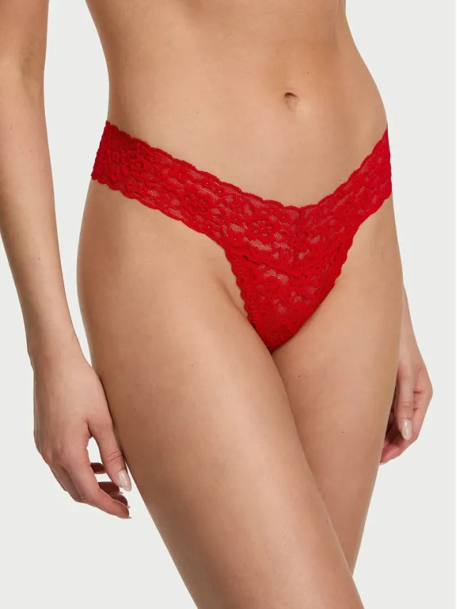 Вікторія Сікрет Lace Thong Panty Lipstick